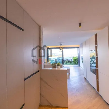 Apartment Infinity Residance *